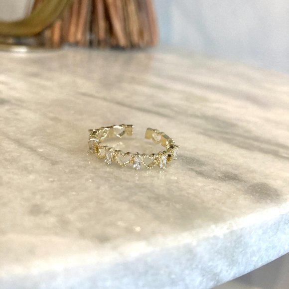 'Hearts Aligned' Hollow Cut Accent Zirconia Adjustable Gold Ring - Picture 4 of 7